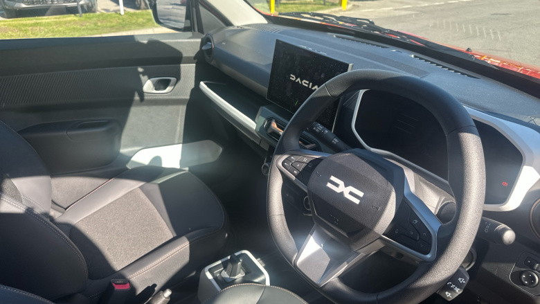 Dacia Spring 27kWh Extreme 65 48kW 5dr Auto Electric Hatchback